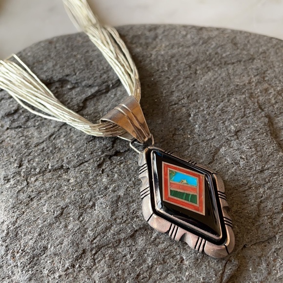 Vintage Gilbert Nelson Navajo nNative American Pendant - Picture 10 of 14